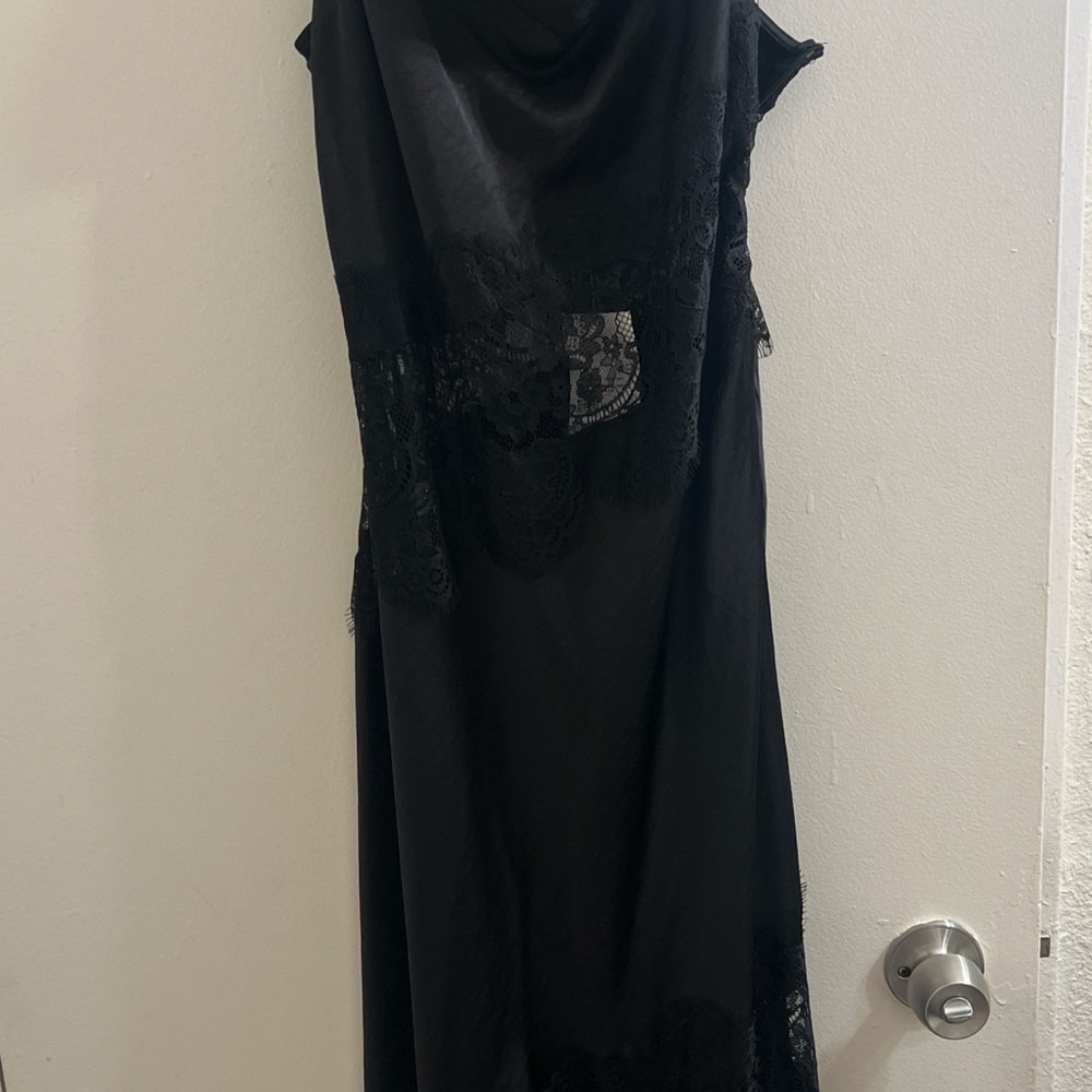NWT Forever 21 Elegant Black Lace Evening Dress